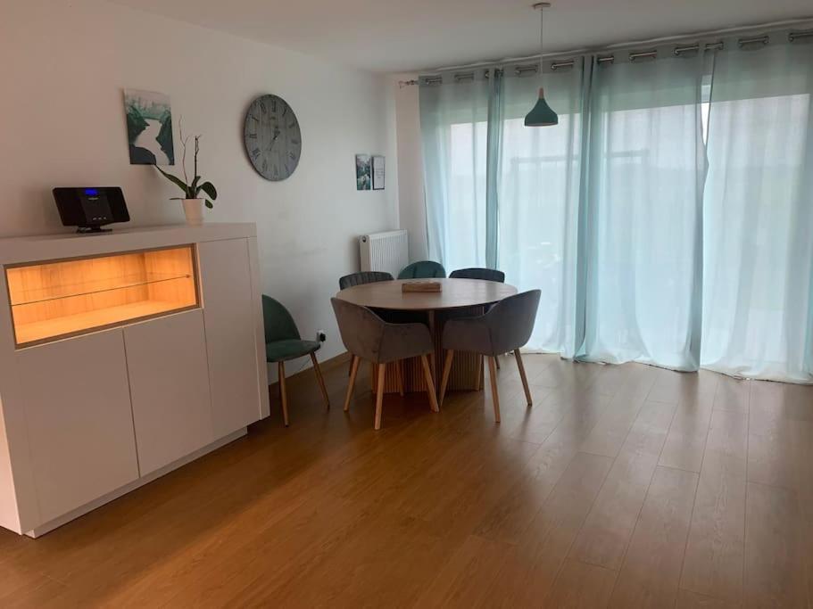 Maison Individuelle, Campagne, 3 Chambres, Baignoire Balneo 2 Places Genech Esterno foto